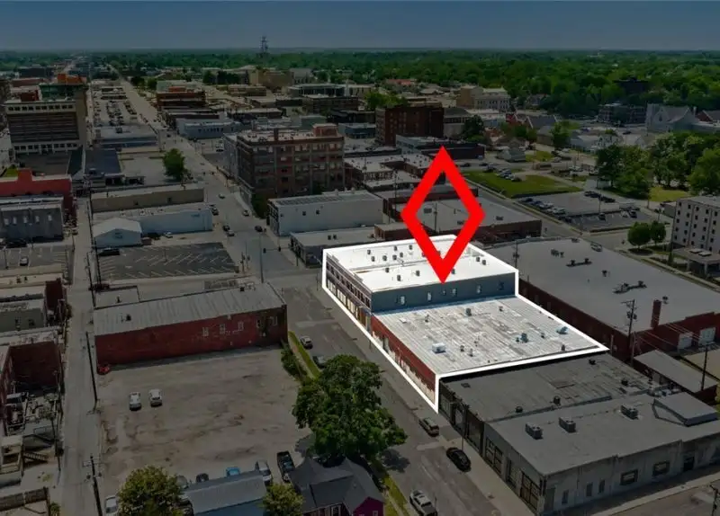 Mixed-use Commercial Property with Retail, Offices, and Apartments in Downtown Joplin