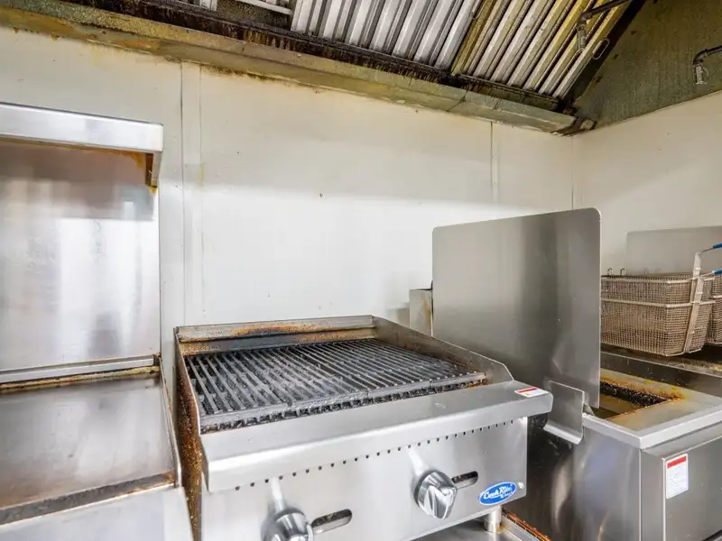 Commercial Restaurant on 3.4 Acres in Parsons, Tn with Extensive Equipment and Upgrades