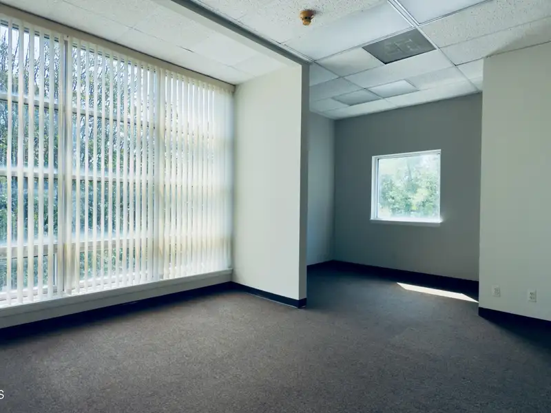 2,500± Sq Ft 2nd Floor Commercial Space for Lease on Broad Street, Shrewsbury