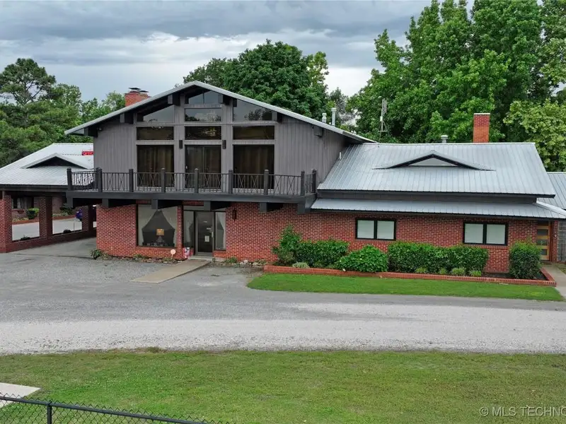 Historic 25-unit Resort on Hwy 51 Near Lake Fort Gibson, Wagoner, Oklahoma