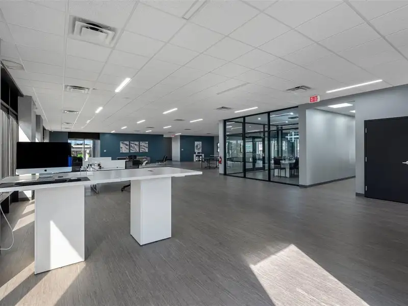 Premium Corporate Office Space with Helipad on U.s. 19 N, Clearwater