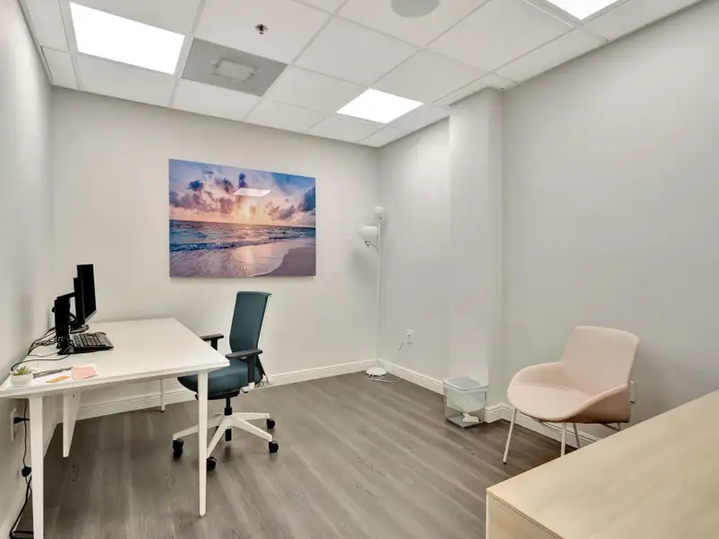 Renovated 5,194 Sf Commercial Building on Federal Highway, Delray Beach