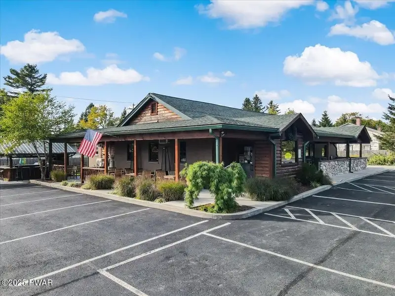 Turn-key Restaurant with Apartment Near Promised Land State Park and Recreational Trails
