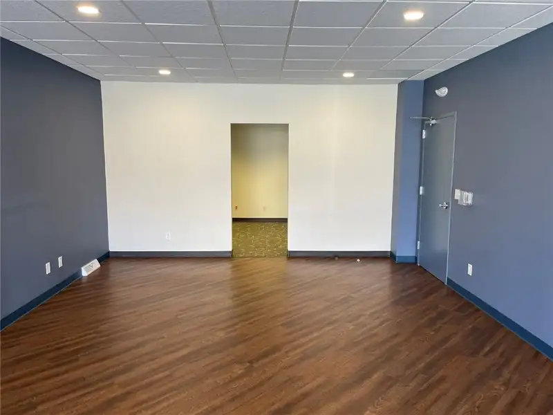 Commercial Property in Medquarter, Prime 1st Avenue Location Near Coe College