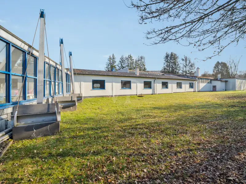Industrial Hall with Open Space in North Hesse – Ideal for Business Use