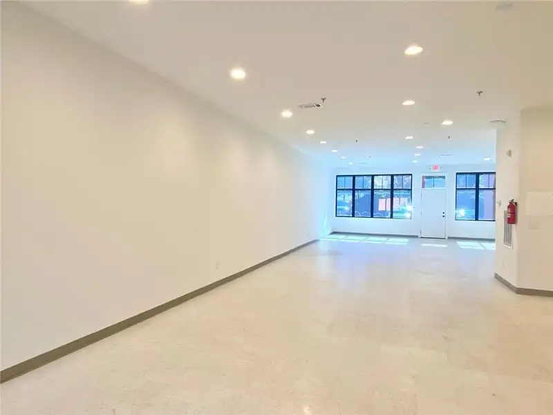 Street Level Office Space in Highland Grove Business Complex, Ideal for Professional Services