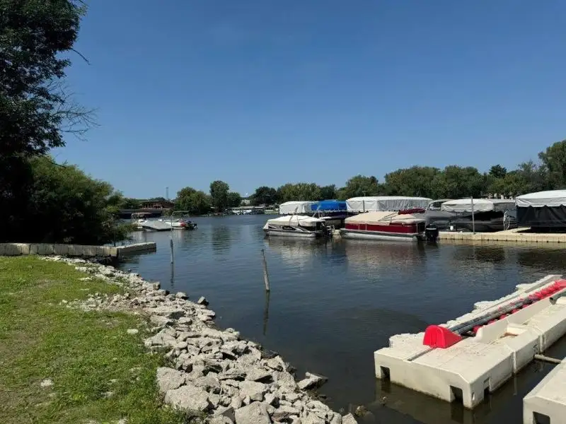 Premier Full-service Marina with 95 Slips on Rock River, Direct Lake Access