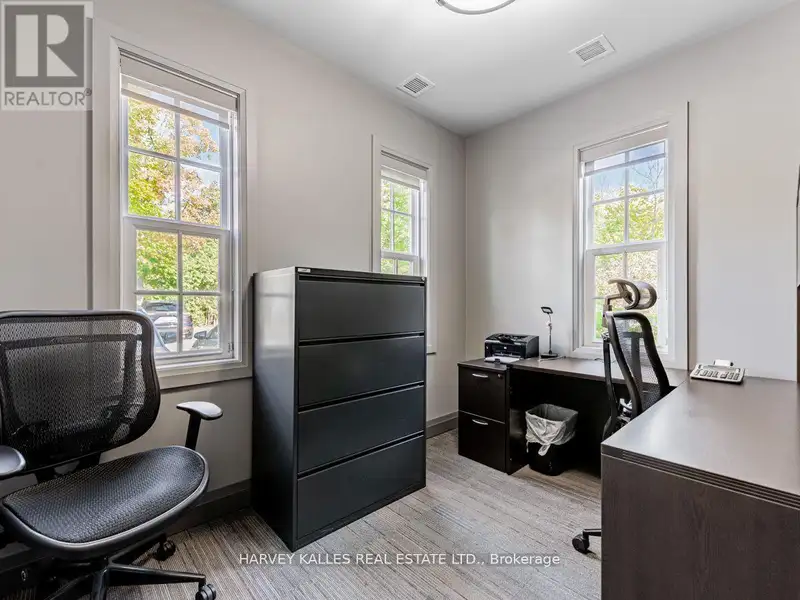 Custom Built Mixed-use Office/residential Property in Thornhill Village, 2013 Award Winner