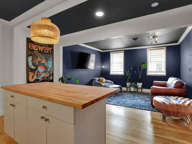 Renovated Memphis Recording Studio with Artist Apartments and Short-term Rental Potential