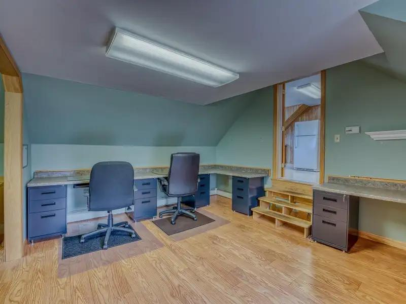 Versatile Mixed-use Property on Cottage Street, Littleton with Office Spaces and Barn