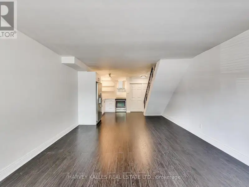 Renovated Commercial Property with Restaurant and Two Apartments in the Junction