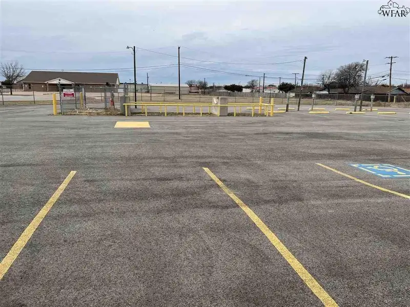 Warehouse Space with Offices and Loading Docks on 1.5 Acres, Convenient Location