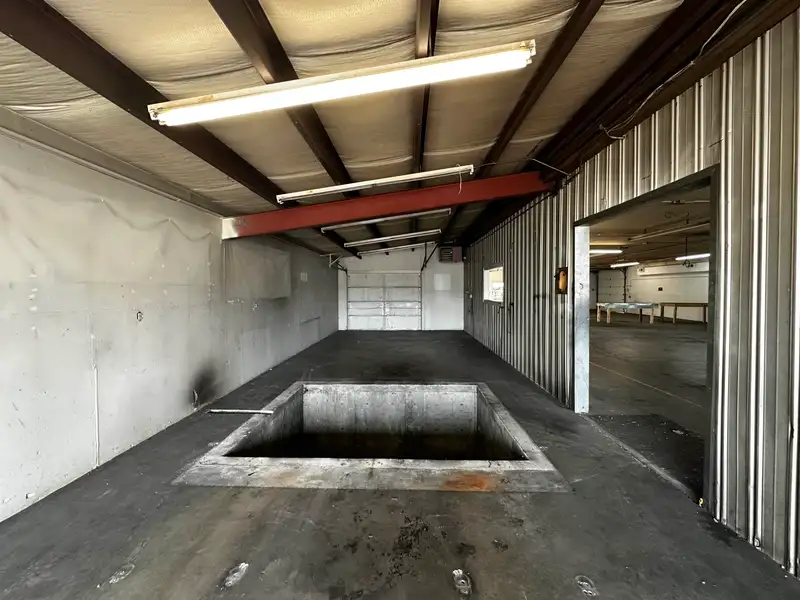 Warehouse and Office Space with Gated Yard in Prime Location