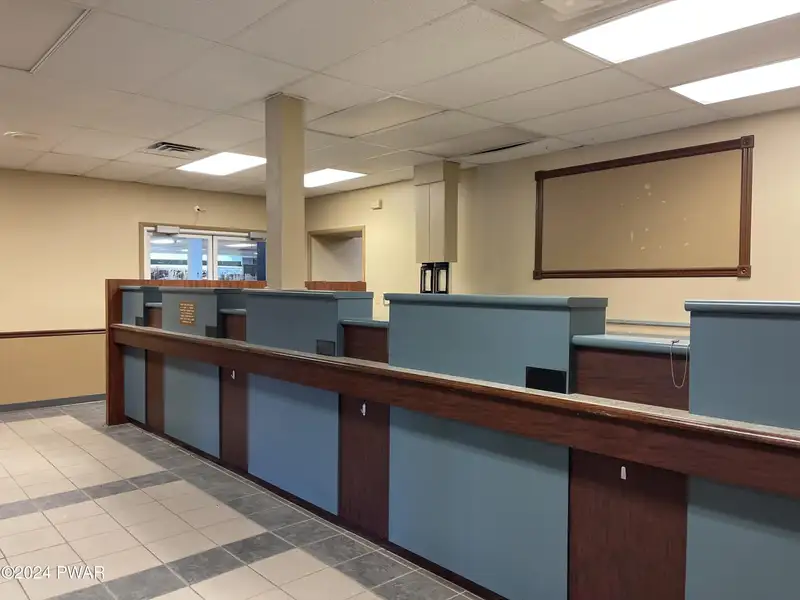 26,000 Sq Ft Commercial Building on 3.27 Acres in Northern Poconos