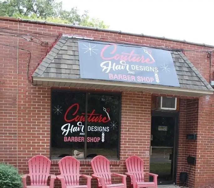 Commercial Space for Sale in Prime Location, Currently Operating as Hair Salon