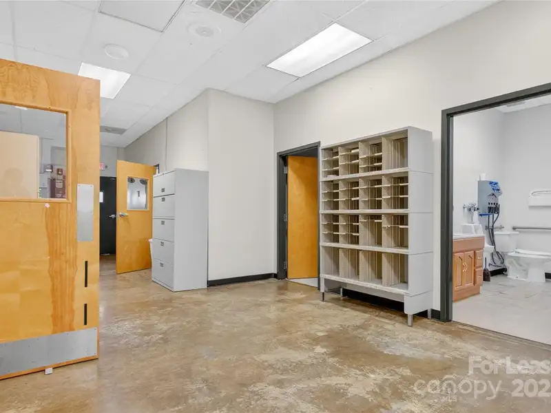 Spacious Office Space with Private Offices and Ample Parking in High-traffic Location
