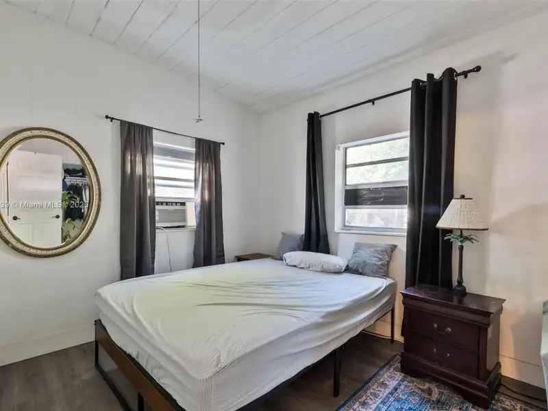 5-unit Multifamily Property in Miami's Opportunity Zone with Development Potential and Upgrades