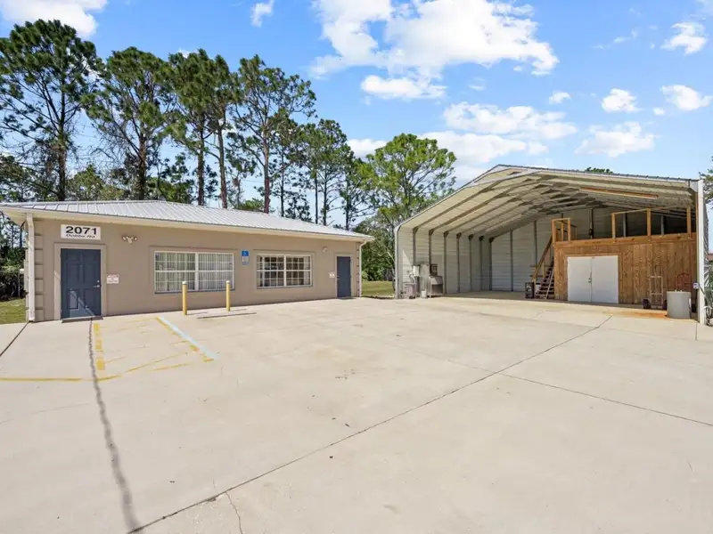 Commercial Building with Offices and Open Storage in St. Johns County