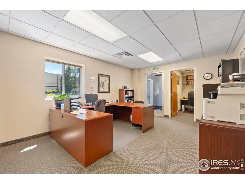 Multi-property Sale: 5818 - 5821 Lockheed Ave, Comprehensive Specifications Available