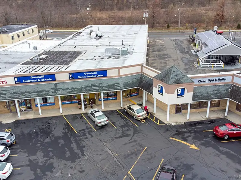 Retail or Professional Office Space for Lease Near Yale University and Rt15, 3400 Sf