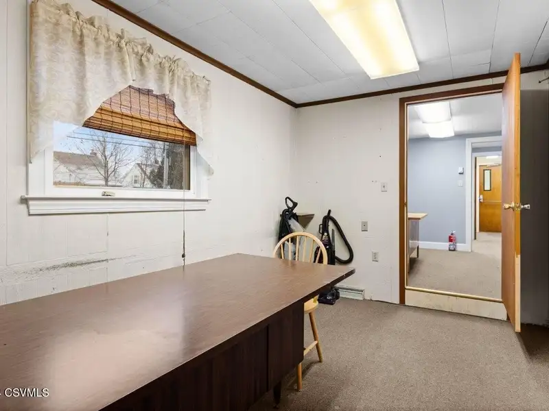 Flexible 4,000 Sf Commercial Building in Prime Location with High Visibility and Ample Parking
