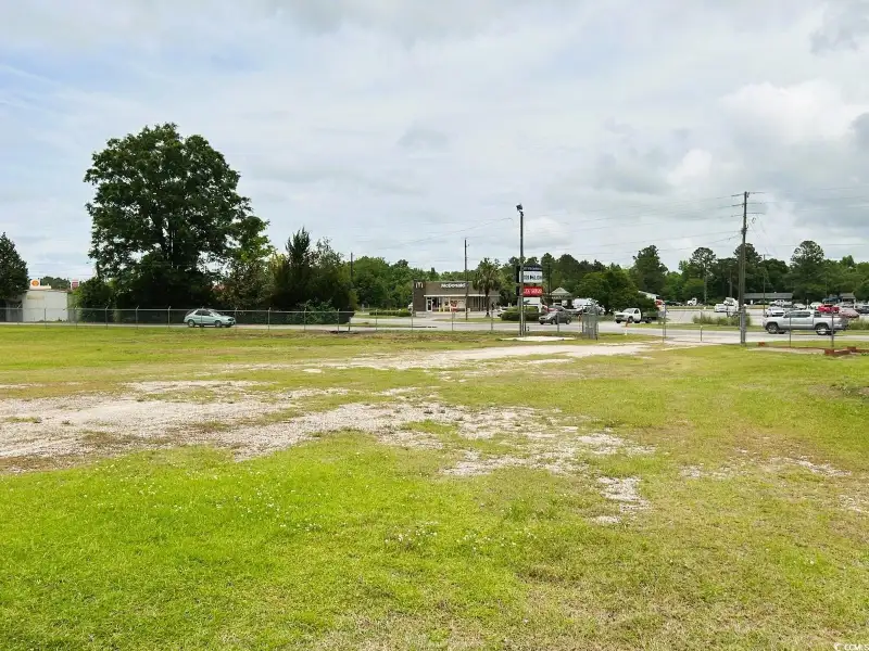 Commercial Property with Office and Warehouse on 1.5 Acres in Andrews, Sc