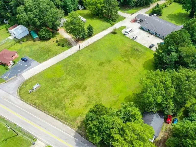 Flat 1.053-acre Vacant Lot on Austell Powder Springs Road, Cobb County