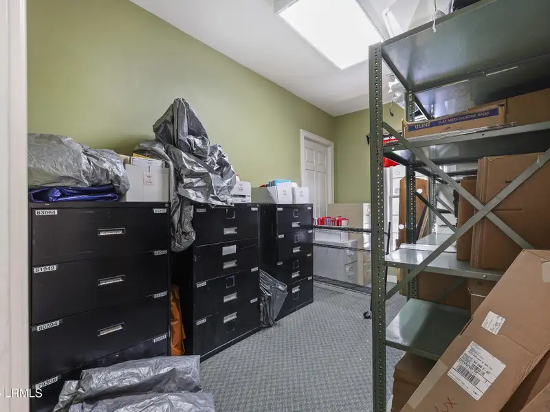 Multi-use Building with Long-term Tenant and Warehouse/office Space in Prime Location