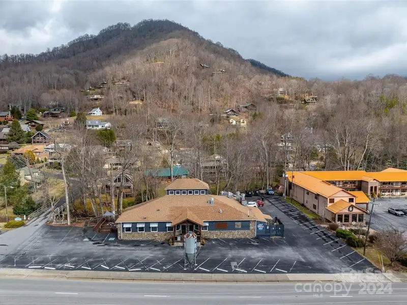 Commercial Restaurant and Brewery with Mountain Views in Maggie Valley