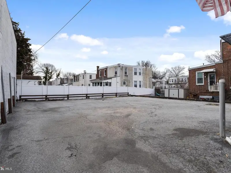 Standalone Commercial Building with Apartment on Macdade Boulevard