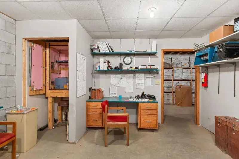 Standalone 3,300 Sf Commercial Building in Stanley Street Medical Arts Plaza, Stevens Point