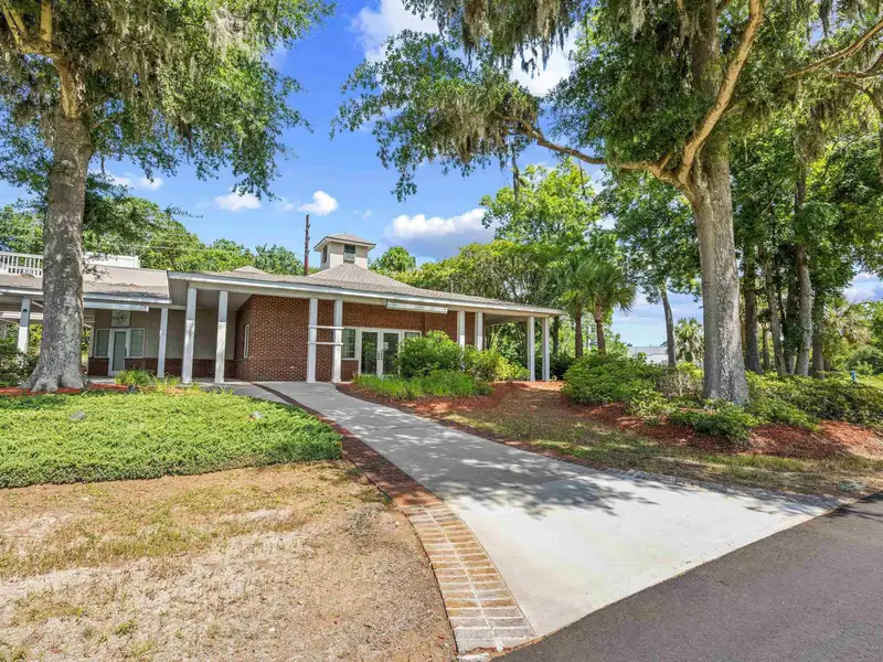Versatile Office Space for Lease in Pawleys Island Near Highway 17