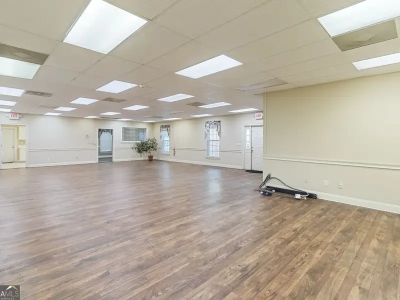 Versatile 7,900+ Sq Ft Medical Office Building in Prime Location Near Hospital