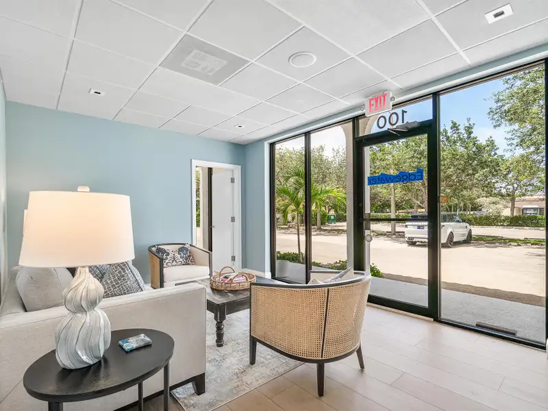 Mixed-use Office Building Investment Opportunity in Jupiter, Fl