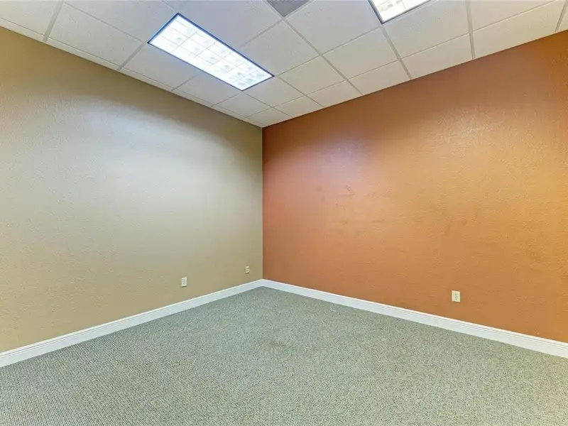 Professional Office Condo in Centrally Located Largo, 1830 Sq.ft with 7 Private Offices