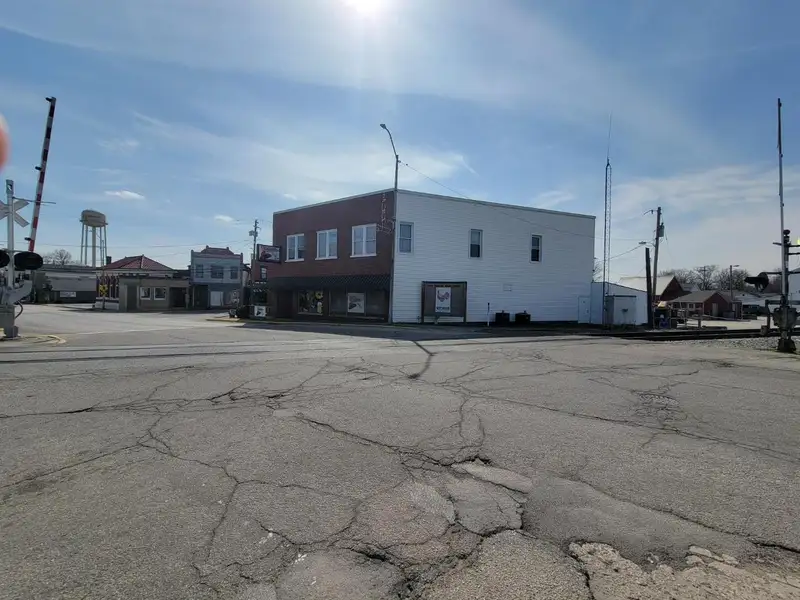 Investment Opportunity: Restaurant with Apartment and Additional Parking Near I-74