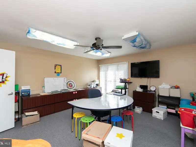 Bi-level Office Condo in Washington Township Professional Campus, Turnersville, Nj