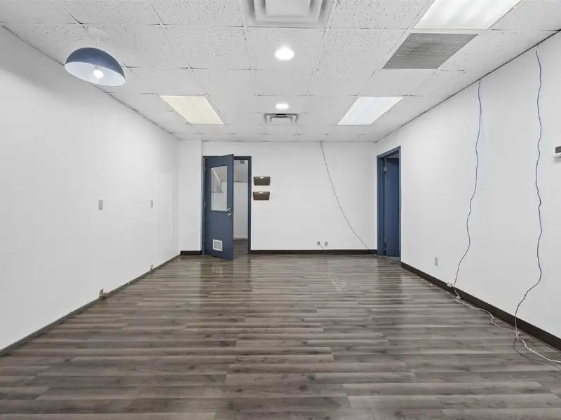 Flexible Office/retail Space for Lease in High-traffic Location, Edgewood Rd Sw