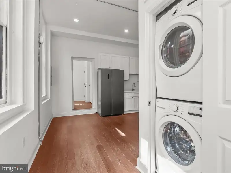 Fully Renovated Six-unit Property in Mount Vernon, Baltimore with Modern Finishes and Parking