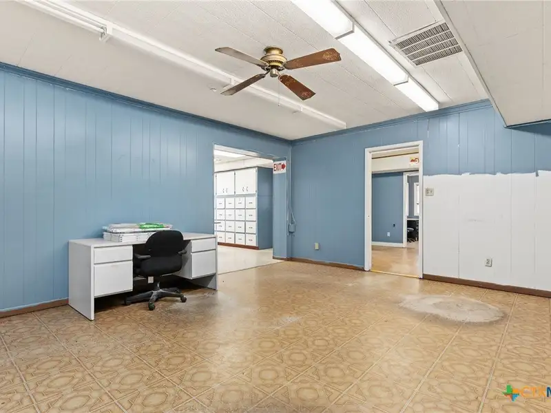High-visibility Industrial Property with Multiple Access Points in Killeen Area
