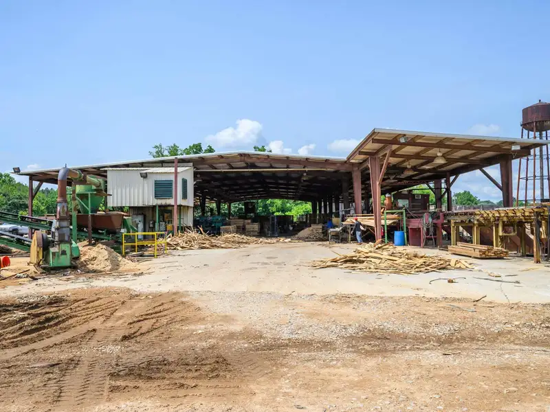 Turnkey Commercial Sawmill and Pallet Company on 40 Acres in Prime Industrial Location