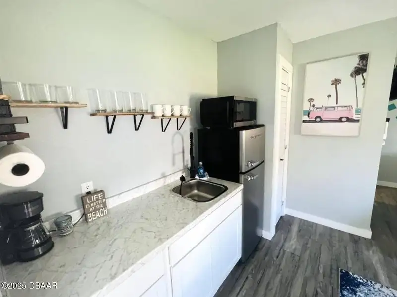 Turnkey 9-unit Motel with Renovated Efficiencies on Atlantic Ave