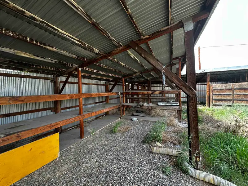 Warehouse and Office Space with Gated Yard in Prime Location