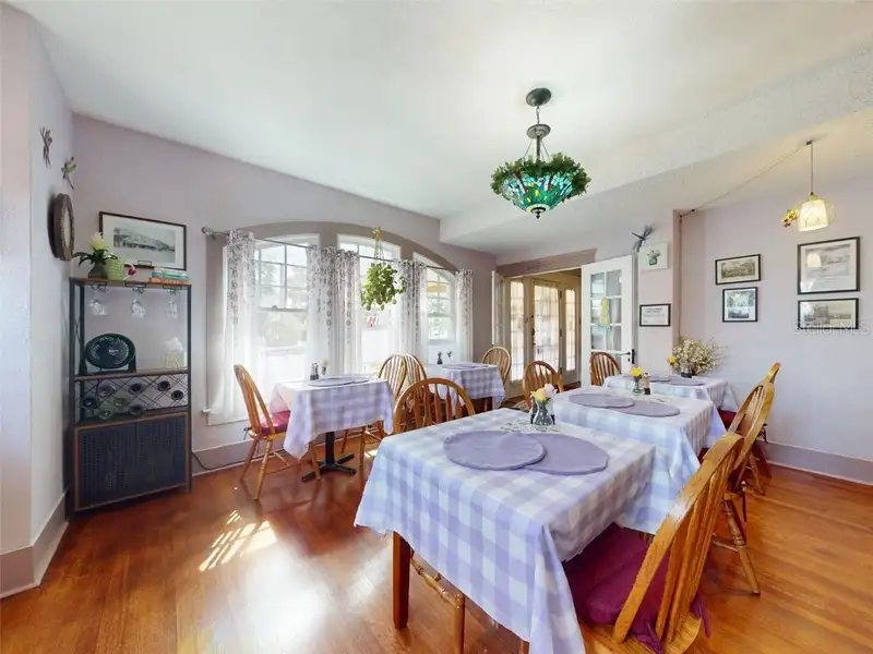 Historic Home and Turnkey Bed & Breakfast in Downtown Daytona Beach