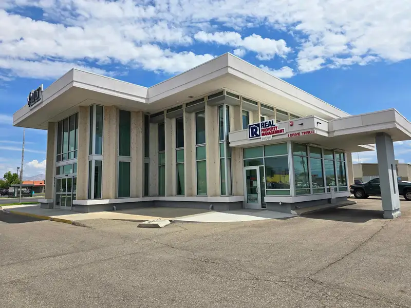 Class a Executive Office Suite for Lease at the Vault, 360 Sf with Premium Amenities