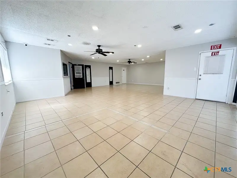 Investment Opportunity: Multi-unit Complex in Copperas Cove with Stable Tenants and Recent Updates