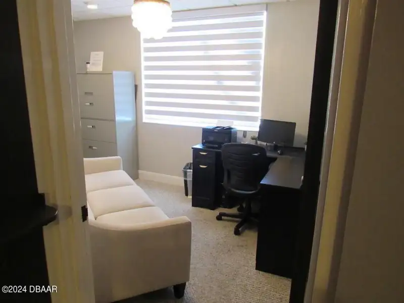 Renovated Medical Suite in Prime Ormond Beach Location with Multiple Treatment Rooms
