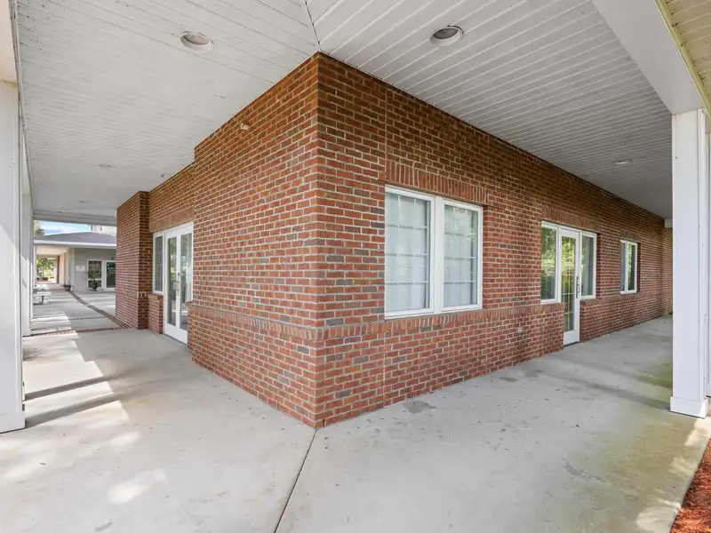 Versatile Office Space for Lease in Pawleys Island Near Highway 17