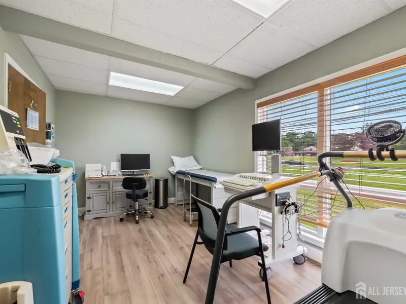 First-floor Medical/professional Office Condo for Sale/lease on Route 130