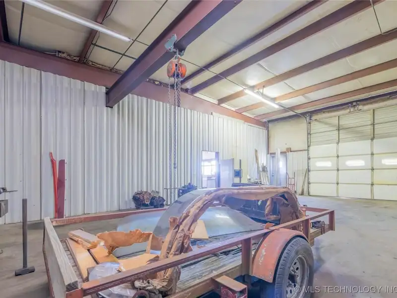 Versatile Former Machine Shop in Prime Downtown Sand Springs Location